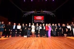 İzmir Yıldızı ödülleri sahiplerini buldu…